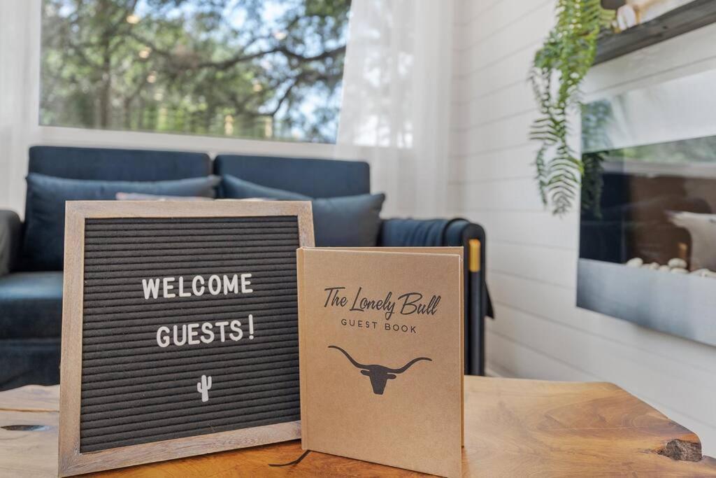 The Lonely Bull Luxury Container Home On 5 Acres Weatherford Ngoại thất bức ảnh