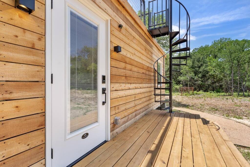 The Lonely Bull Luxury Container Home On 5 Acres Weatherford Ngoại thất bức ảnh