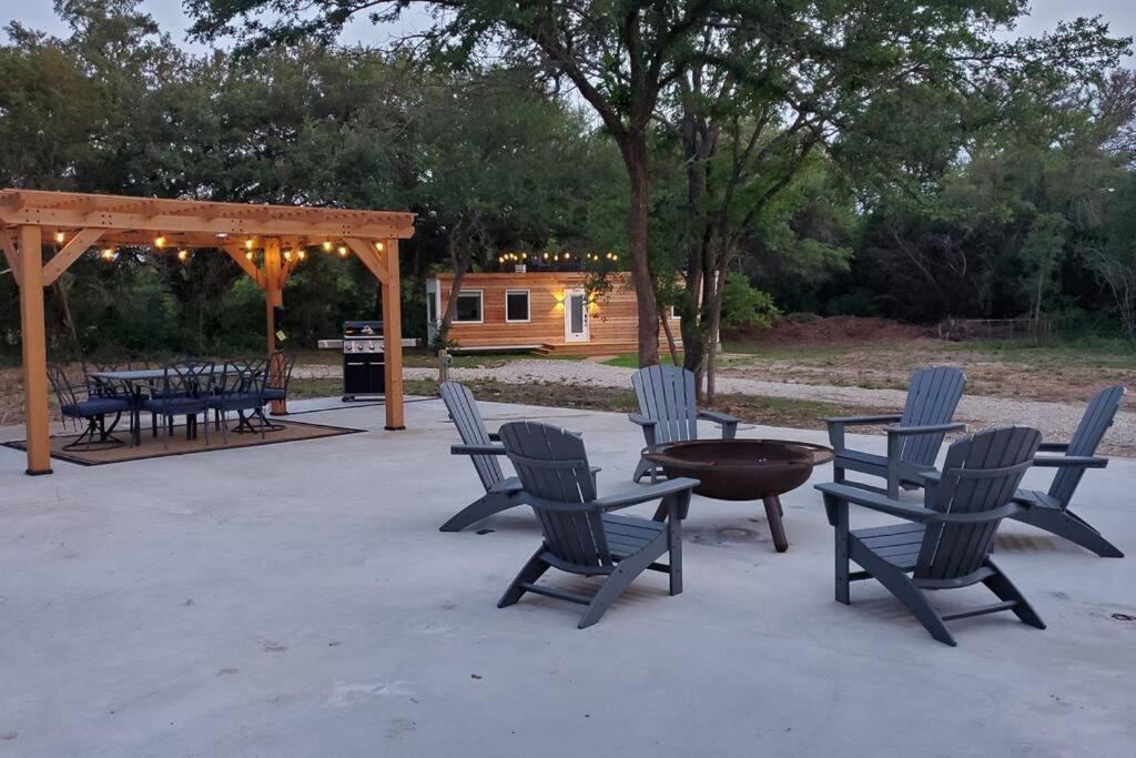 The Lonely Bull Luxury Container Home On 5 Acres Weatherford Ngoại thất bức ảnh